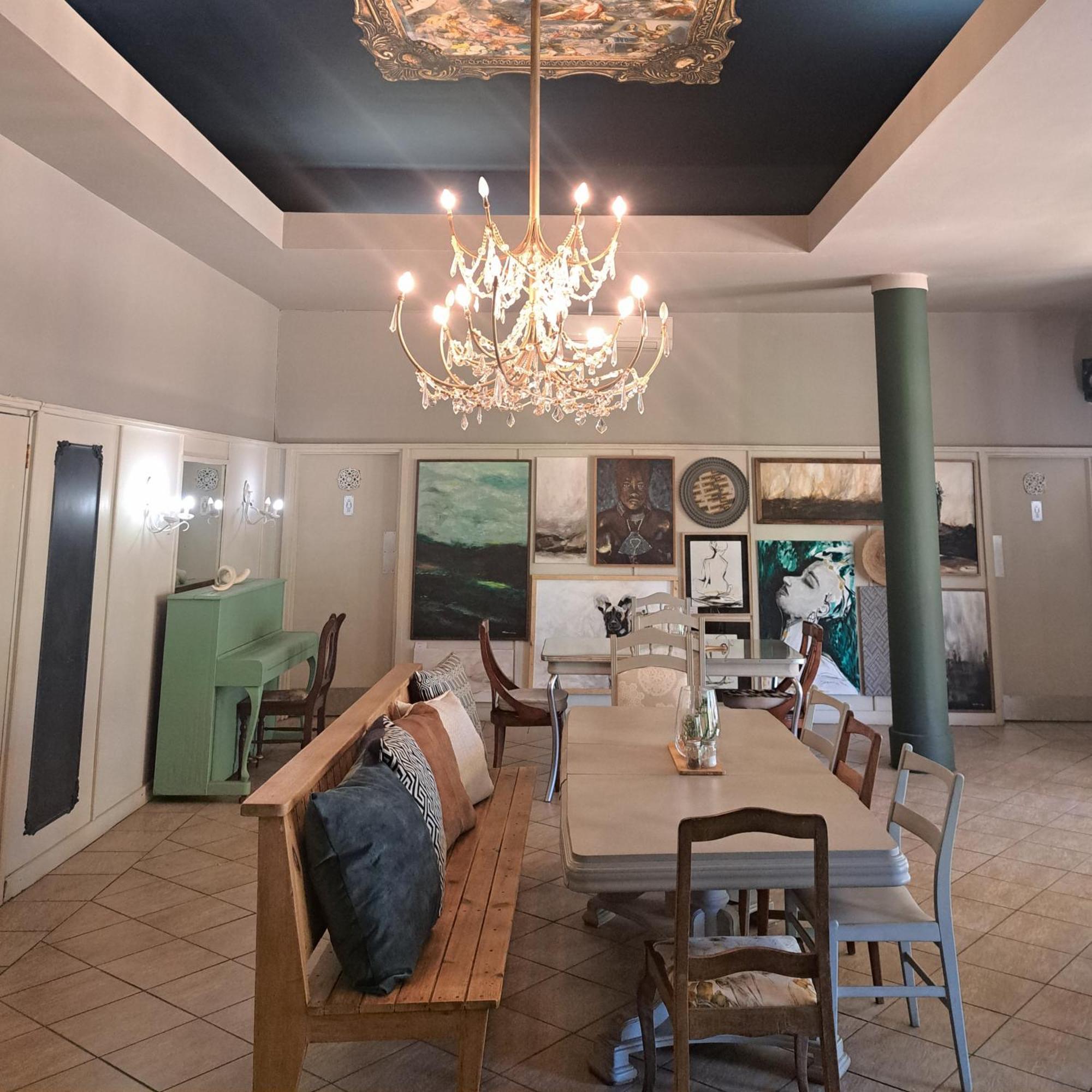 Tsumeb Theater Guesthouse 외부 사진