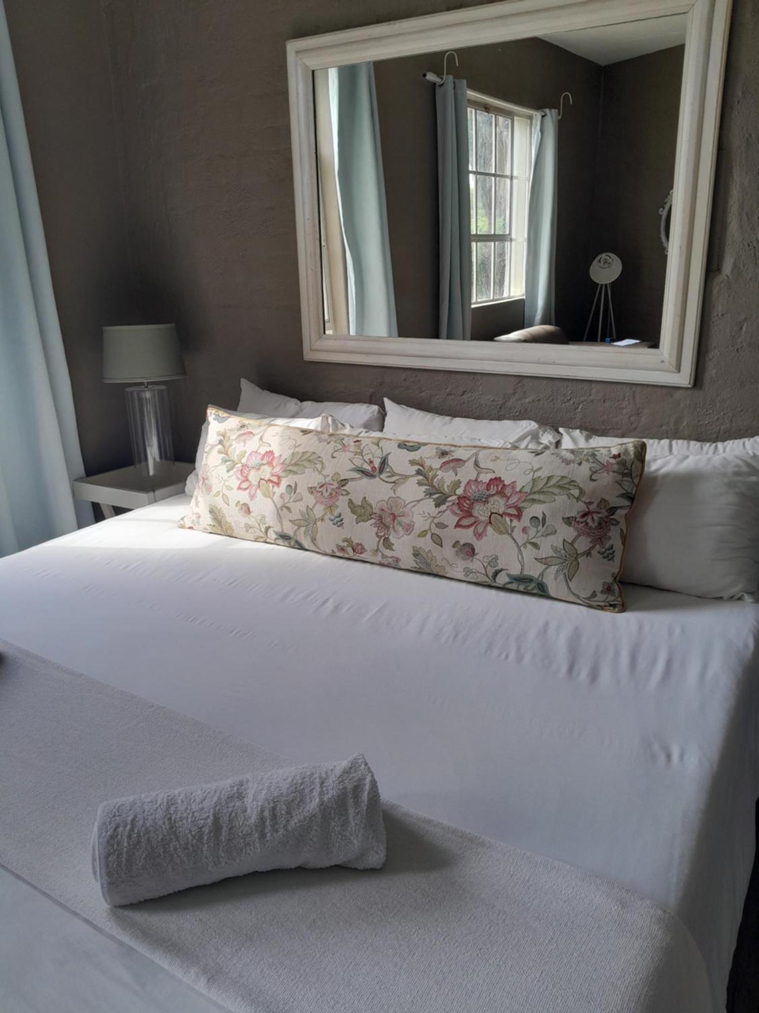 Tsumeb Theater Guesthouse 외부 사진