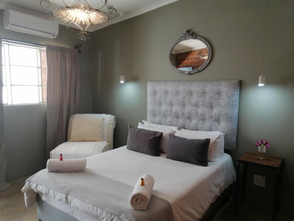Tsumeb Theater Guesthouse 외부 사진